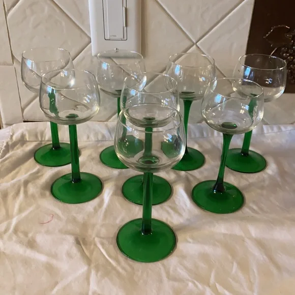 Vintage set 7 French Luminarc D'Arques Green Stem Wine Glasses